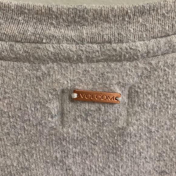 Small Volcom crewneck - Picture 4 of 5